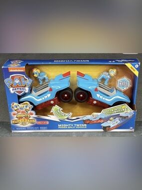 Paw Patrol Mighty Twins Split Vehicle -Light up. New! RARE!